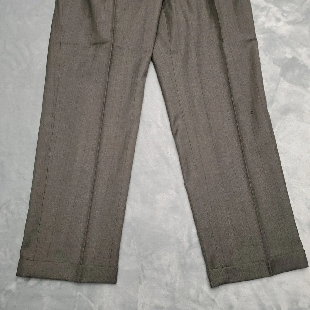 VTG Haggar Pants Mens 34x30 Gray Gentleman Fit Pleated Dress Retro Made In USA